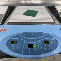 Thermo MaxQ 4000 Incubator Shaker image 2